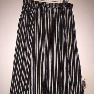 J Crew Black and White Pleated Midi Skirt